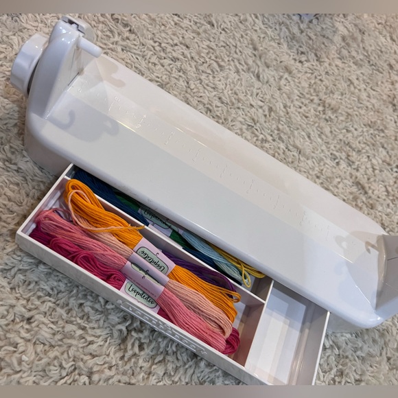 Loopdedoo Friendship Bracelet Maker - Picture 7 of 7